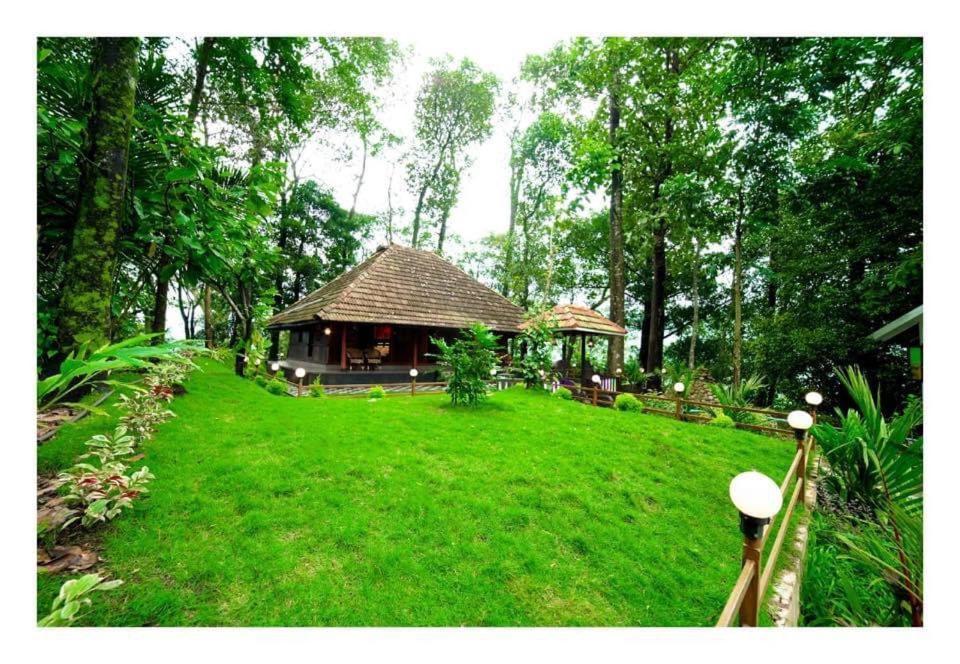 Traditional Kerala Villa Munnar Bagian luar foto