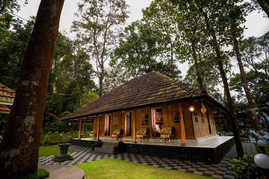 Traditional Kerala Villa Munnar Bagian luar foto