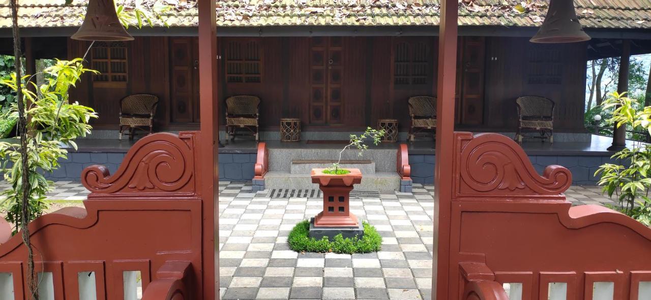 Traditional Kerala Villa Munnar Bagian luar foto