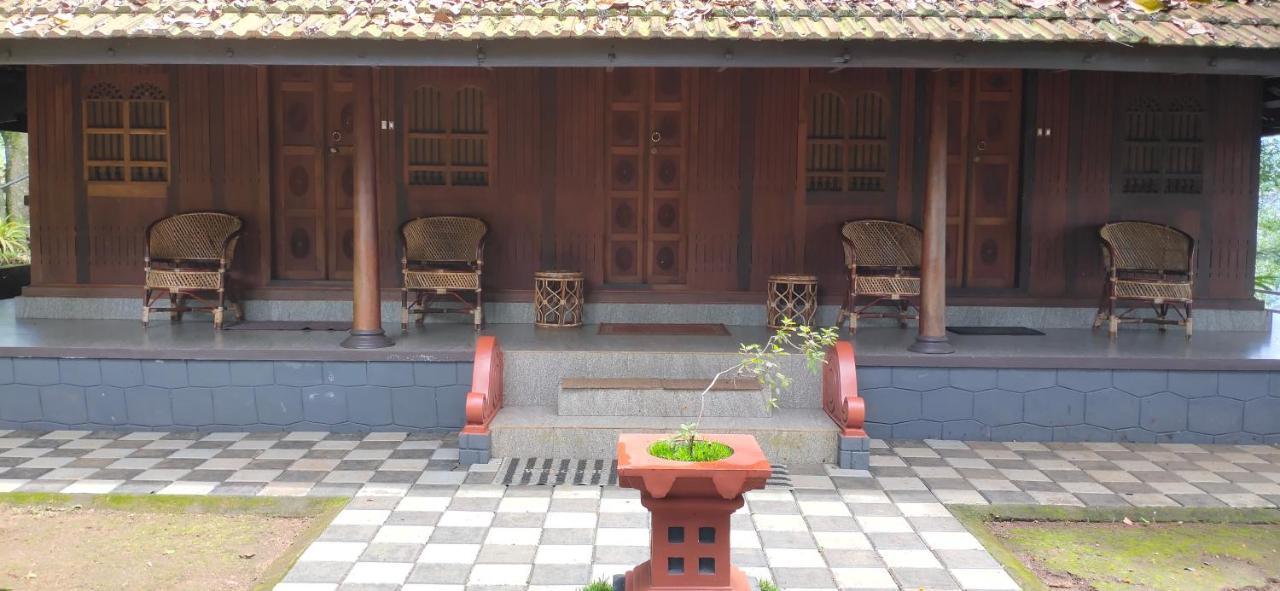 Traditional Kerala Villa Munnar Bagian luar foto